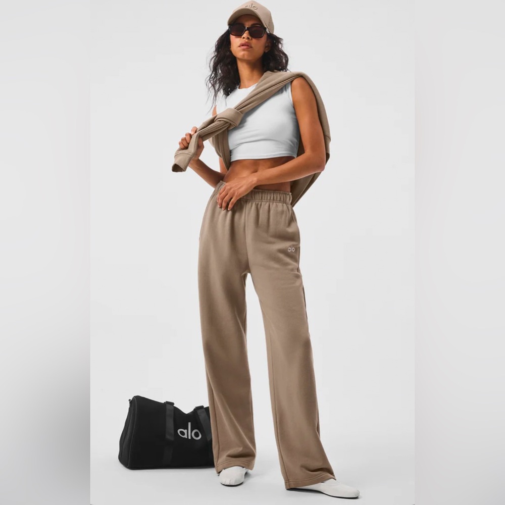 alo accolade straight leg sweatpants | size S